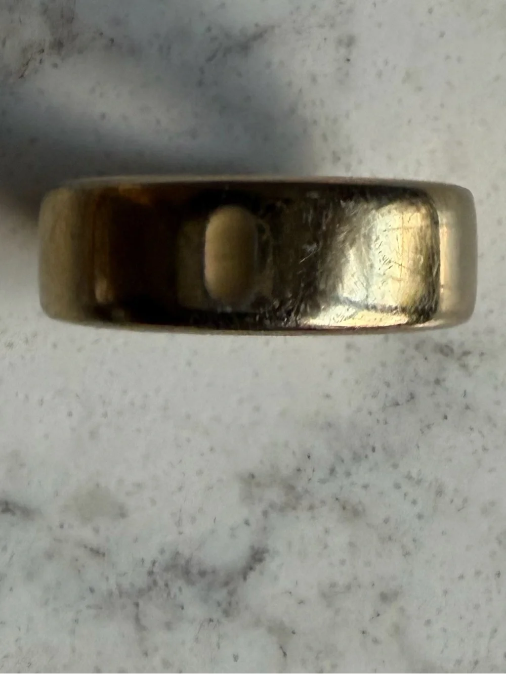 Oura Ring Gen3 Smart Ring in Gold. Size 9